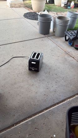 Black 2-Slice Toaster