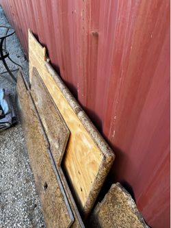 FREE Granite countertop backsplash