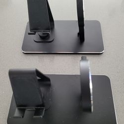 Samsung Phone and Gear Holder for Charging