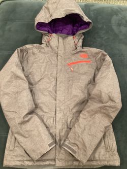 The North Face women’s jacket, SZ Medium.