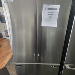 27 cu. ft. Smart Counter Depth MAX French Door Refrigerator with Internal Water Dispenser