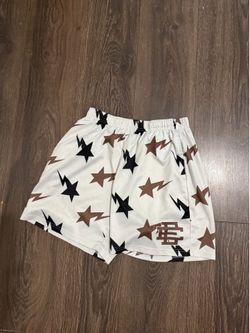 EE Star Shorts Size Medium