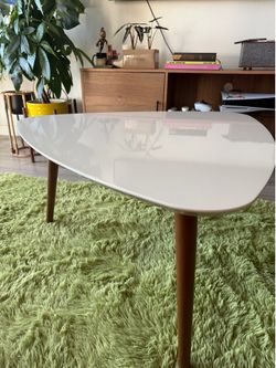 Glossy White Coffee Table