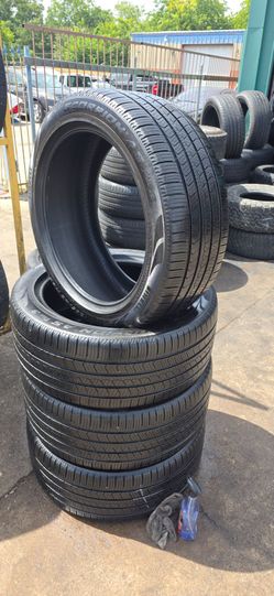 285/45/22 perilli 85%