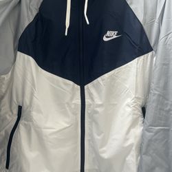 Nike Windbreaker Women’s Medium NWT