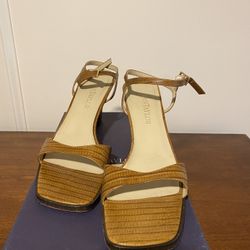 Ann Taylor Summer Shoes - Size 7.5