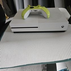Xbox One S