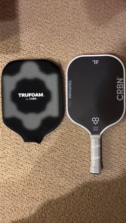CRBN 2 Trufoam pickleball paddle like new