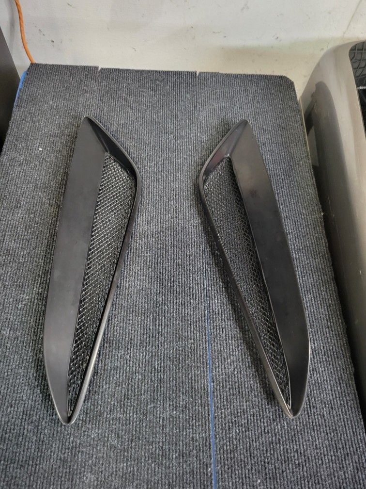 Functional Hood Vents For Genesis Coupe