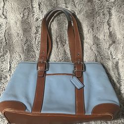 This is a Coach Hampton Leather Tote bag