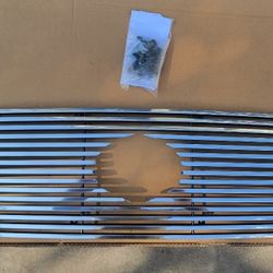 05-11 Toyota Tacoma Front Overlay Grille Parilla