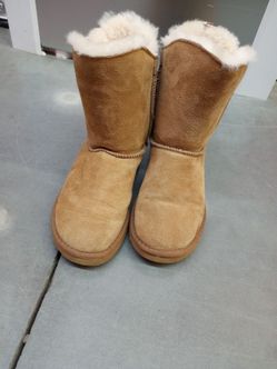 Boots Size 6 women Like New