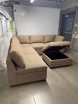 Brand New Costco Thomasville Modular Sectional Sofa Couch- Delivery Available