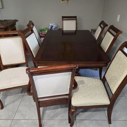 Mahogany Extension Dining Table with 8 Chairs and 2 Leaves