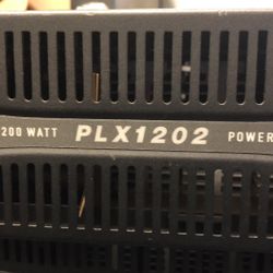 QSC PLX 1202 Amp