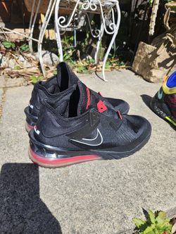 Nike LeBron 18 Bred