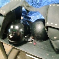 Saddlebags And 2 Helmets 