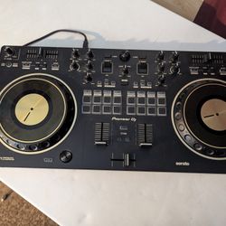 Ddj Rev I 2023 Controller 