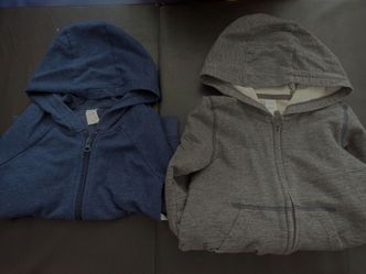 Boys zip up hoodies