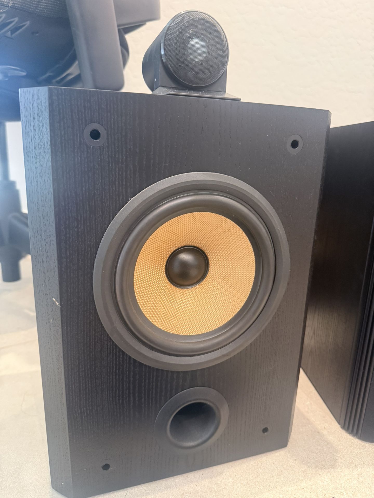 Bowers & Wilkins 805 Matrix LCR
