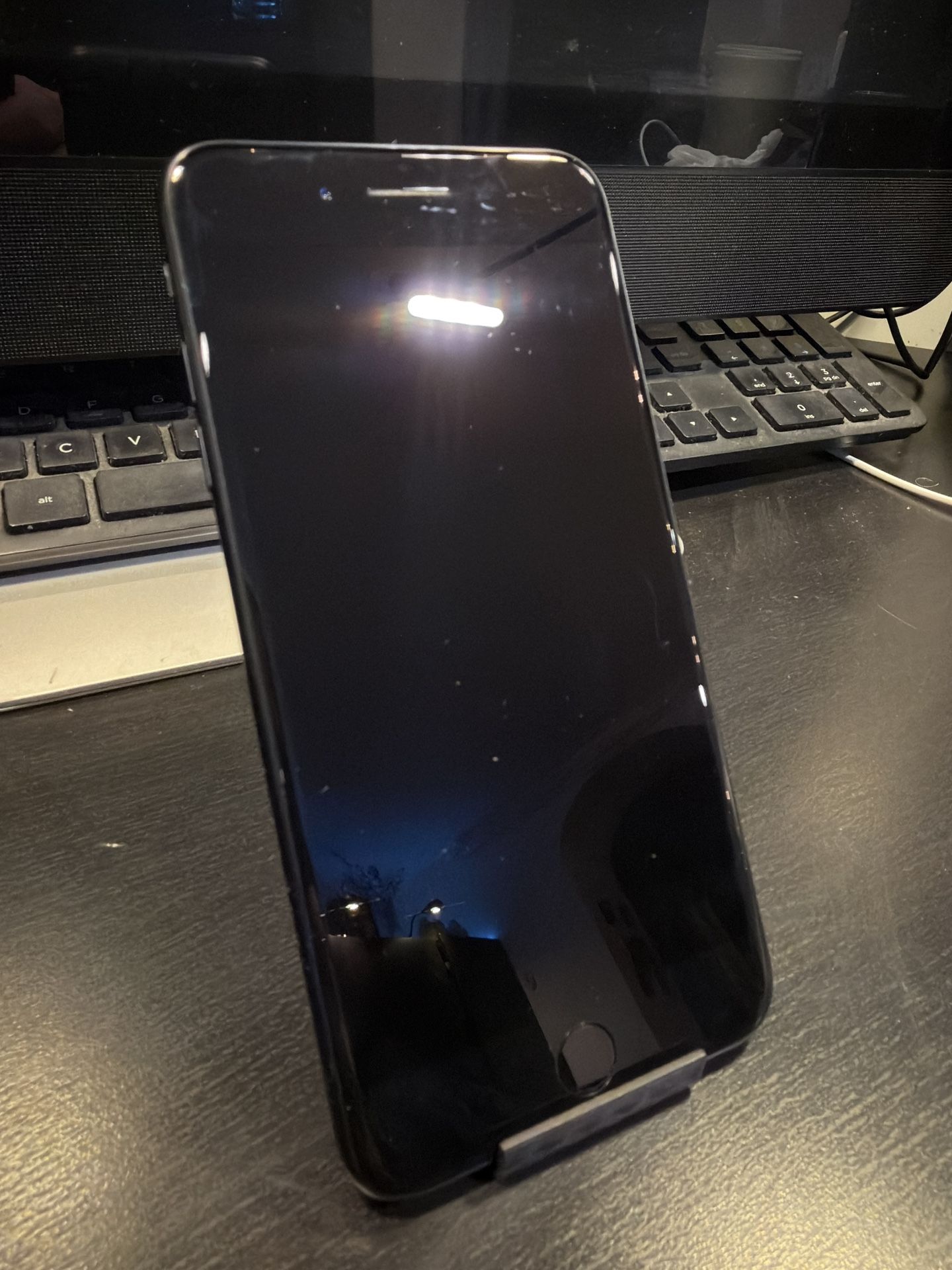 iPhone 7 plus 128Gb UNLOCKED