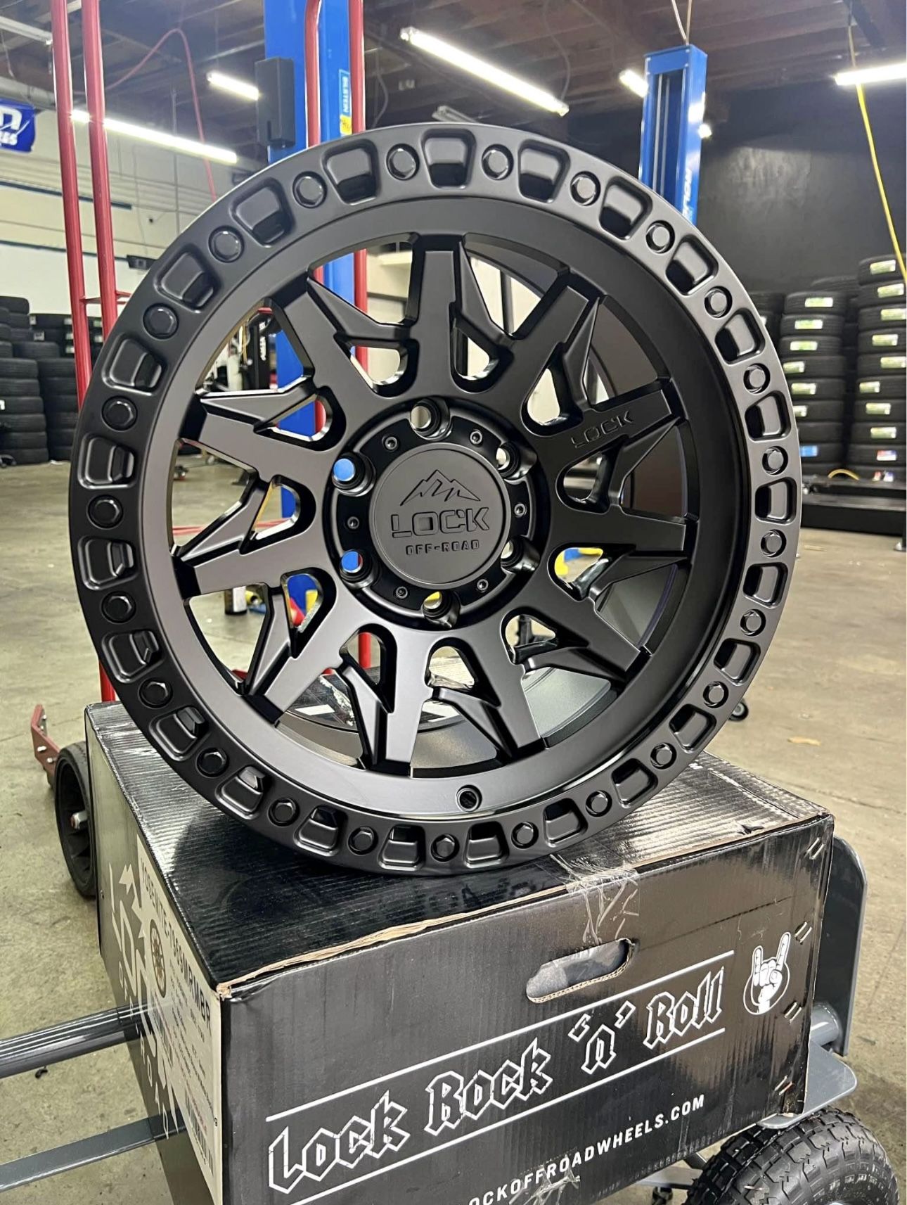 Lock Off-Road Lunatic Matte Black 17x9 6x139.7 Wheels in Stock For Sale Fits CHEVY GMC TACOMA TUNDRA