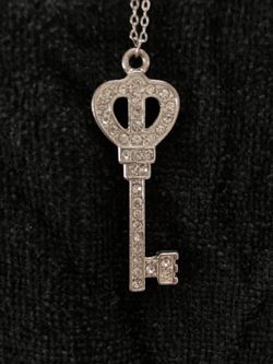 Silver crown heart shaped key necklace