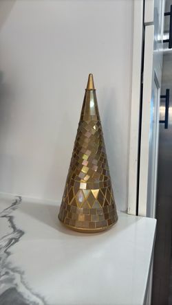 Princess house 12 inch beautiful golden reflection Mosaic glass tree.