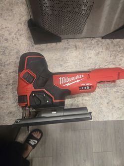 Milwaukee, Jigsaw.