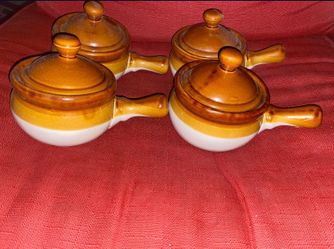 Set Of 4 French Onion Soup Crock Bowls With Handles And Lids