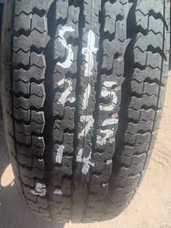 ST215 75 14 One Very Good Trailer Tire On 5 Bolt Lug Hole Wheel Rim 