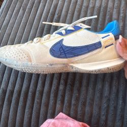 Women’s sz 9