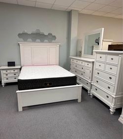 Queen bedroom set (FREE 24H DELIVERY AND SETUP)