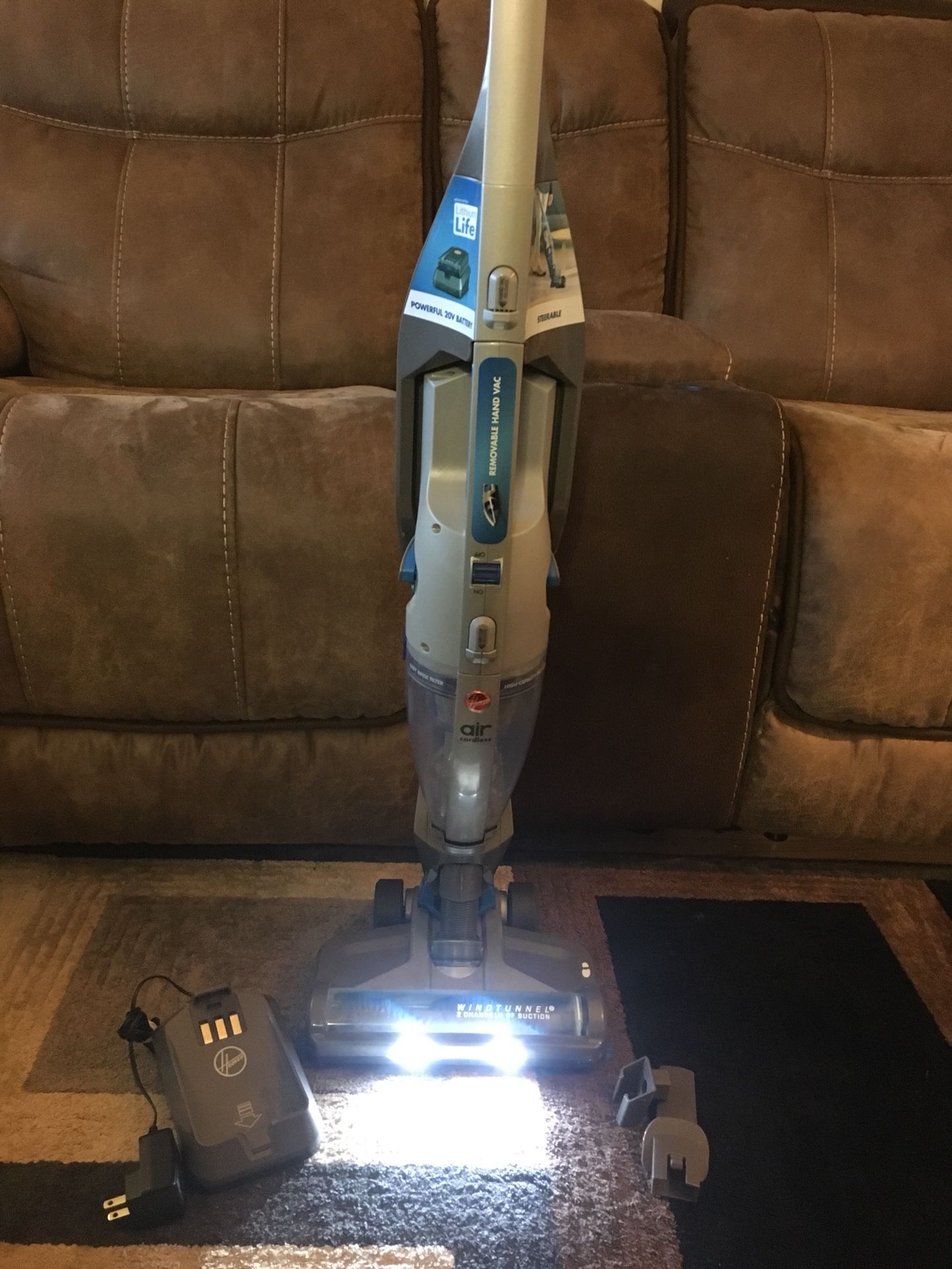 Hoover Air Cordless 2 in 1 vacuum