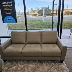 100% Leather Sofa- Galligher 