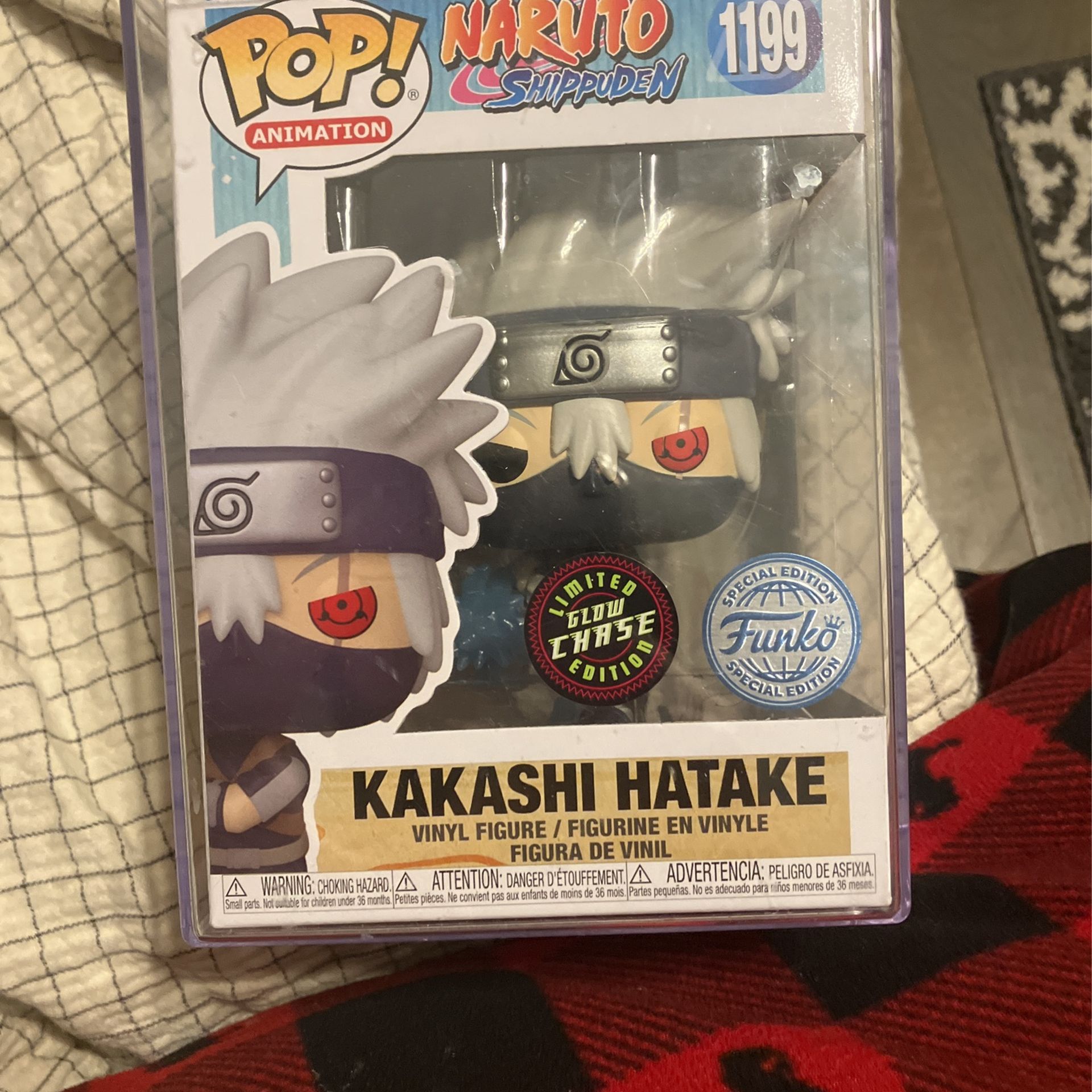 Kakashi Hatake Glow Chase
