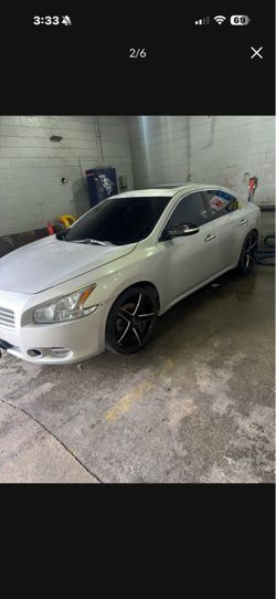 2012 nissan maxima
