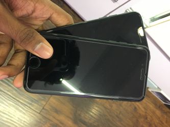 iPhone 7 32GB / 128GB Unlocked