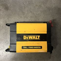 Dewalt DXAEPI1000 1000 Watt Power Inverter