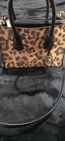 New Michael Kors Purse