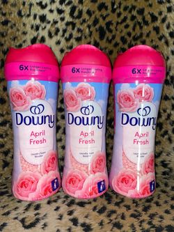 3🔥7.8 Oz Downy laundry scent booster all 3 for $18 firm on price