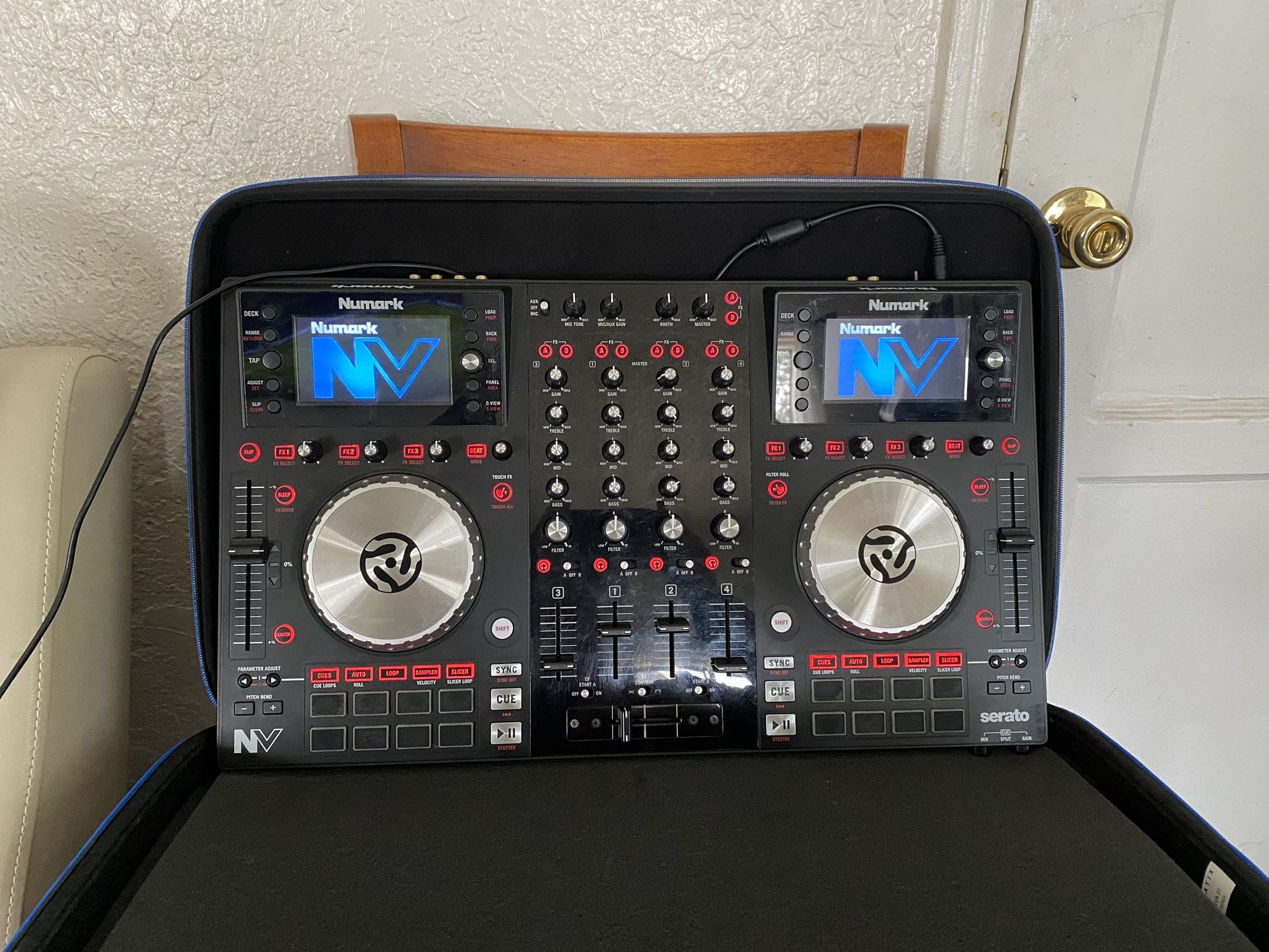 NUMARK CONTROLLER MIXER