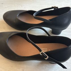 Bloch Dance Women's Broadway  Shoe - Size 10