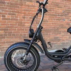 NEW -1000Watt Step Through/Thru Electric Moped Scrambler Style Ebike, 30MPH, 20-50 Mile Range 