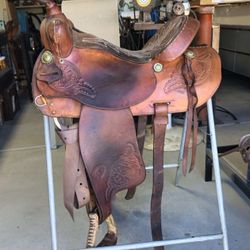Horse Saddles 