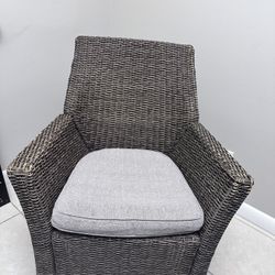 Wicker Chair With Cushion