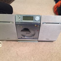 Phillips cd/radio stereo.