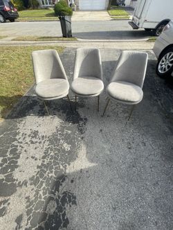 2 Dinning Chairs