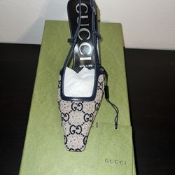 GUCCI HEELS - WOMEN’S GG SLINGBACK MID-HEEL PUMP