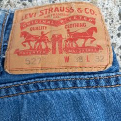 Mens 527 Levi's Size 38x32